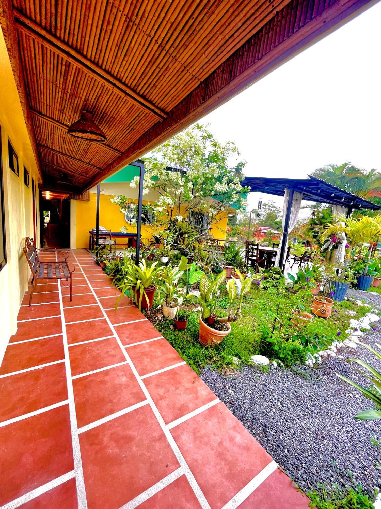 Hotel Tierra De Volcanes La Fortuna Exterior photo